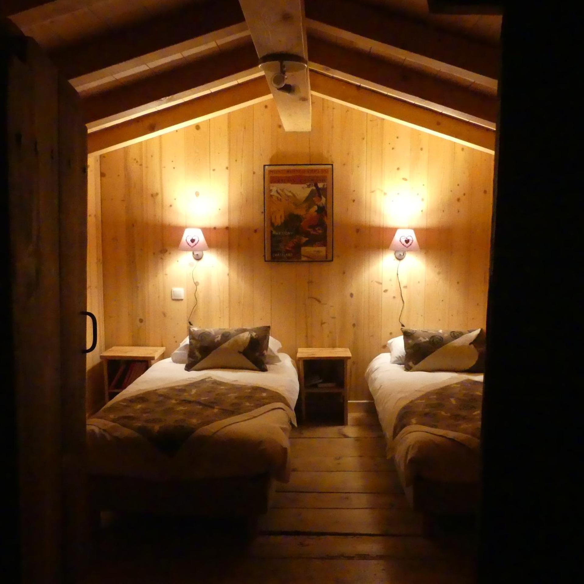 Les Chalets Du Bonheur เลอุชส์ ภายนอก รูปภาพ